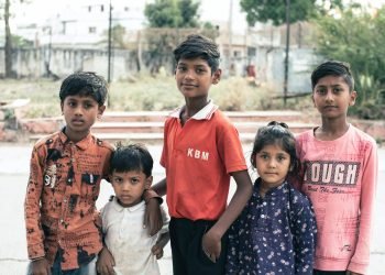 pexels-extrovision-12426672